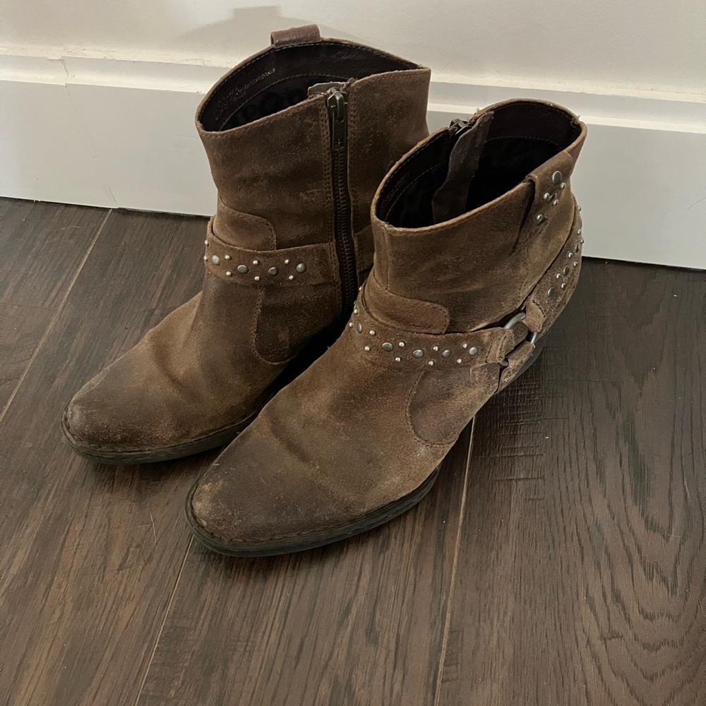 Born Slater Leather Boots